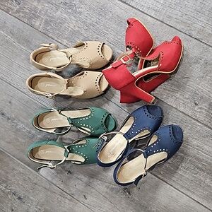 4 Pair of Retro Style Shoes